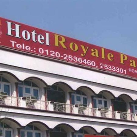 Hotel Royale Paradise Noida Eksteriør billede